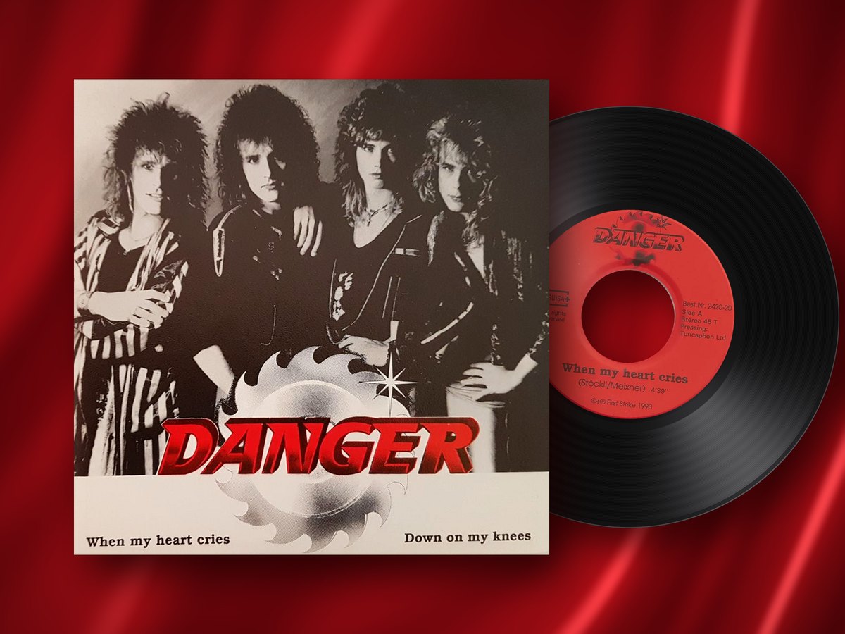 DANGER Vinyl-Single: Vorderseite mit Platte, Seite A